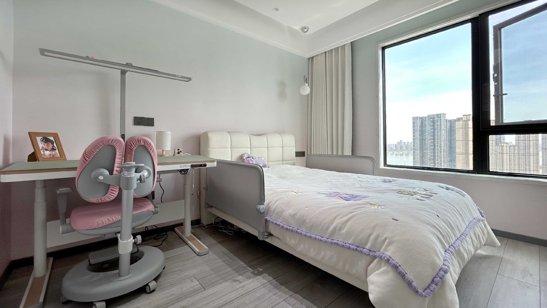 飘窗枫华国际现代简约