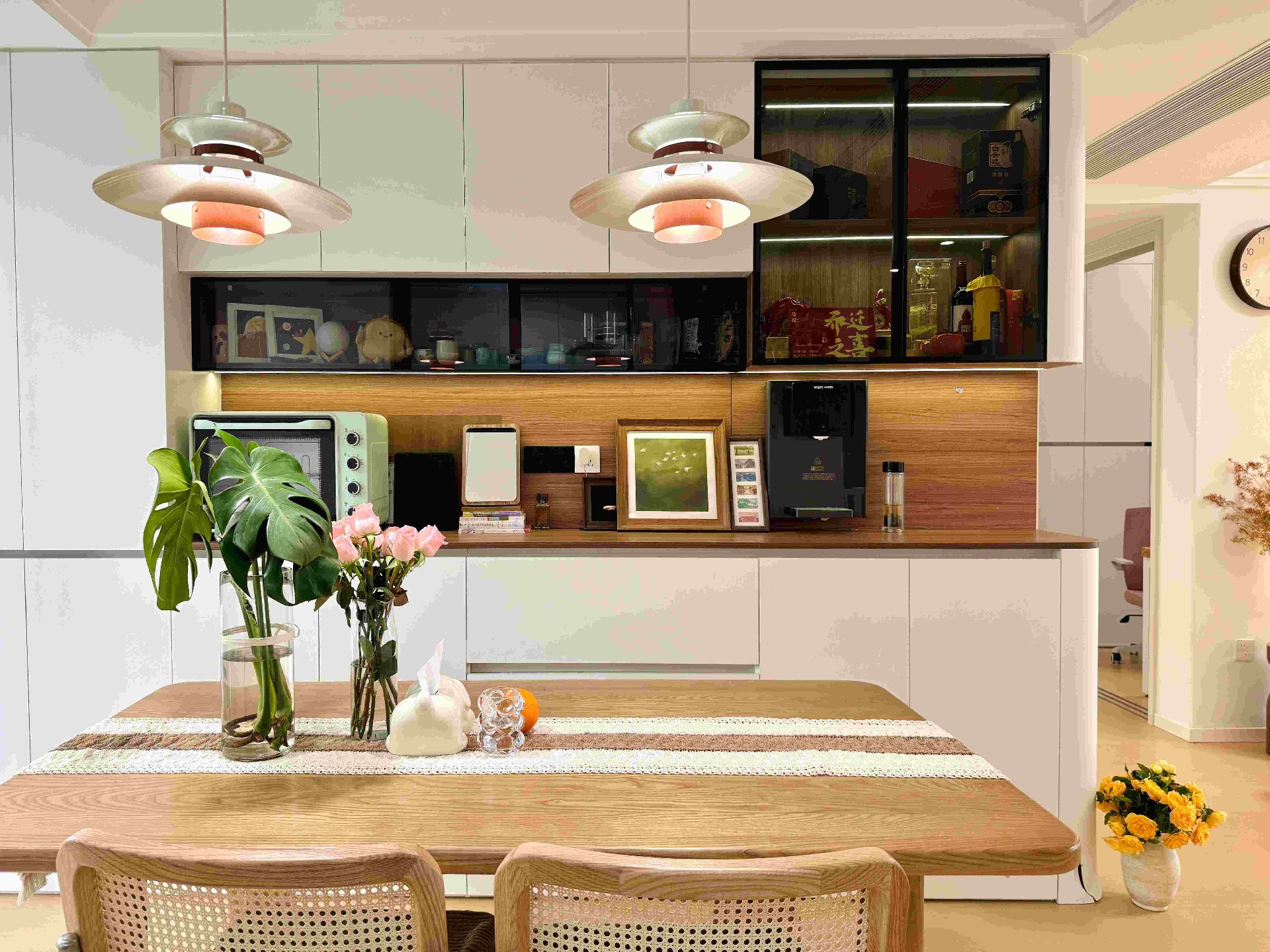 酒柜盛世东方奶油风格