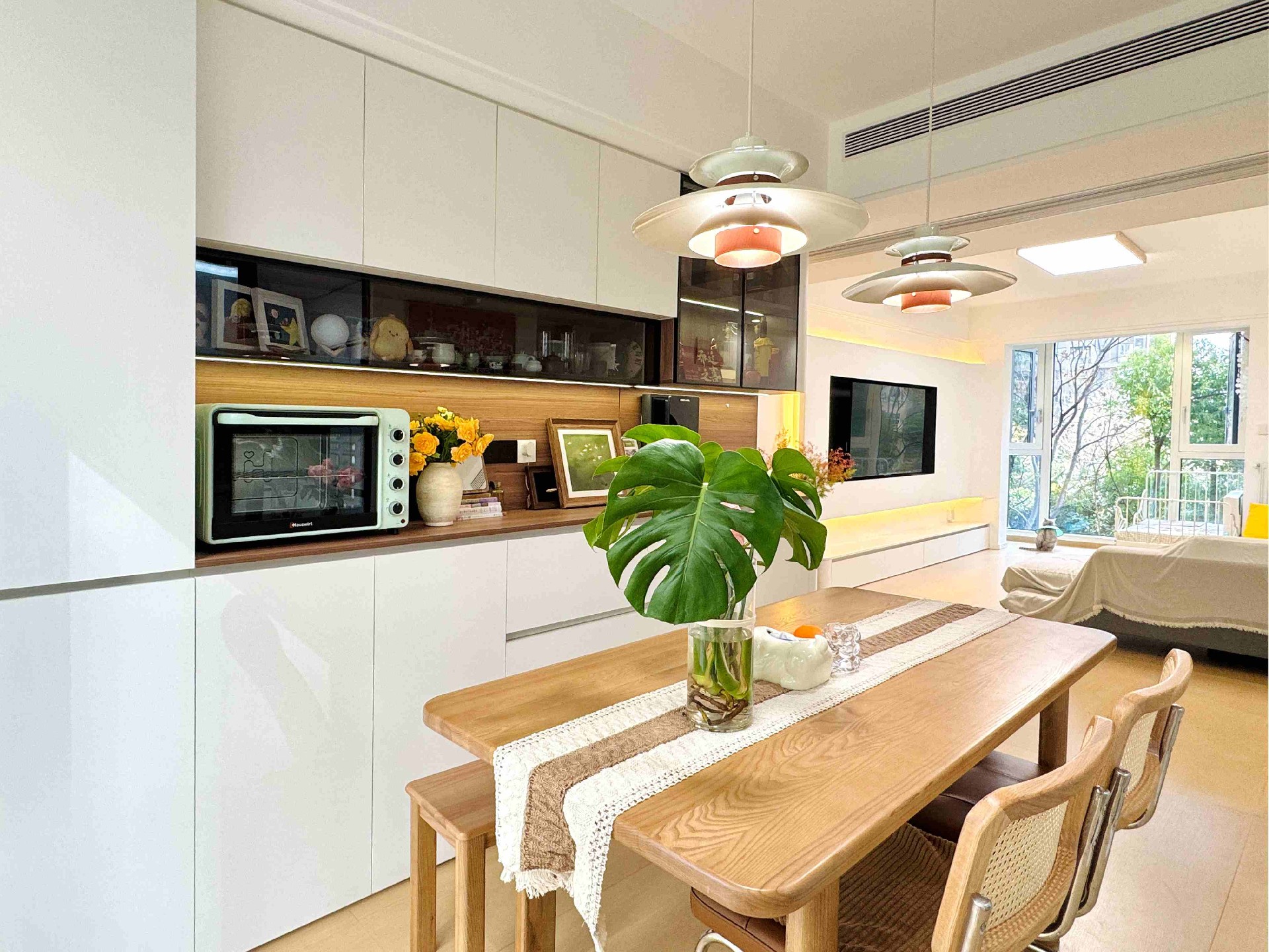 酒柜盛世东方奶油风格