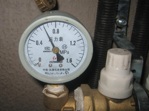 房子装修铺设地暖冬天再也不怕冷了 地暖安装流程及步骤 房子装修铺设地暖冬天再也不怕冷了 地暖安装流程及步骤